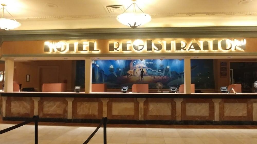 Hollywood Casino Tunica Hotel Robinsonville Exterior photo